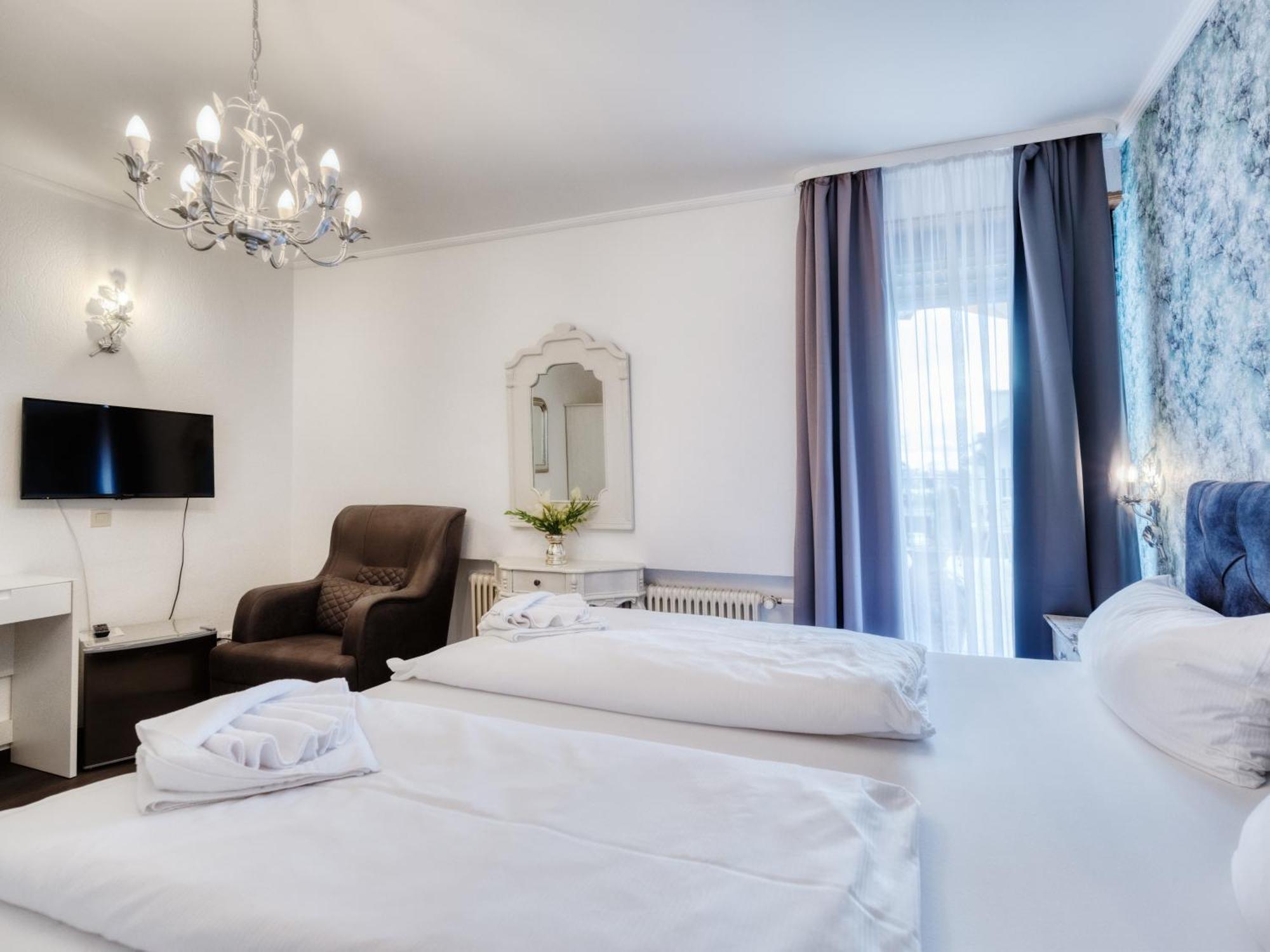 Hotel-Restaurant Central Am Koenigshof Viernheim Zewnętrze zdjęcie