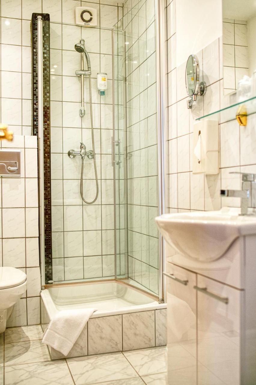 Hotel-Restaurant Central Am Koenigshof Viernheim Zewnętrze zdjęcie